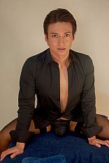 Ale Dumas Male Escort