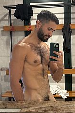 Teo Masajes Male Escort