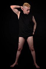 Photo #12 of André Coello