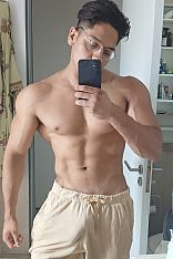 Logan 26 CM Escort Masculino