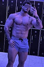 Luis Male Escort