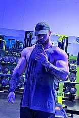 Luis Escort Masculino