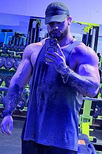 Luis Escort Masculino