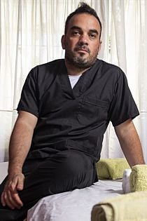 Ricfer 38 Male Masseur