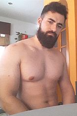 Lukka Escort Masculino