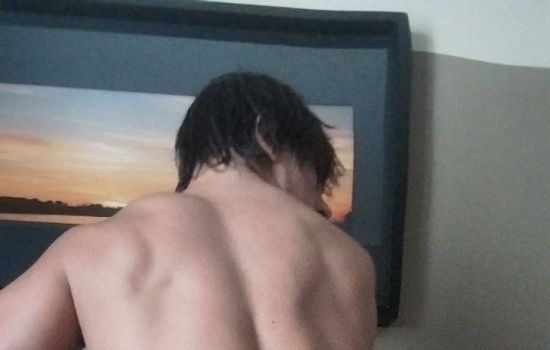 Aaron Femmeboy Escort Masculino
