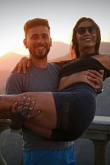 Mile y Fran Male Escort