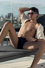 Ramiro Escort Masculino