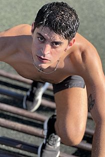 Ramiro Escort Masculino