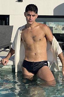 Ramiro Escort Masculino