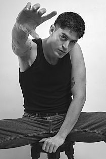 Ramiro Escort Masculino