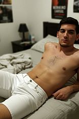 Mathias Uy Escort Masculino