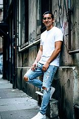 Foto #2 de Mathias Uy