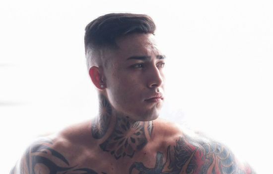 Cosmo Masajista masculino