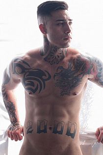 Cosmo Escort Masculino