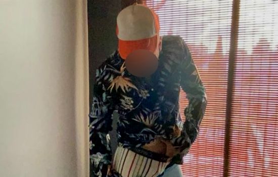 Derek Escort Masculino