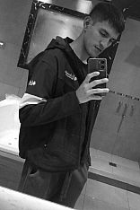 Xavier Escort Masculino