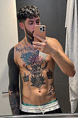 Steve Male Escort