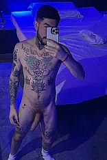 Steve Escort Masculino