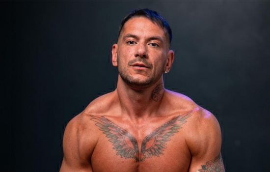 Benja_Muscle Escort Masculino
