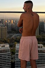 Aaron Escort Masculino