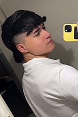 Photo #22 of Aaren