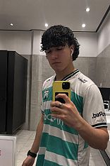 Foto #2 de Aaren