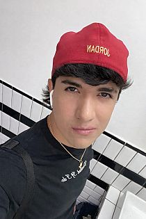 Alan Masajista Male Escort