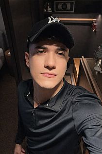 Thiago Masajes Male Escort