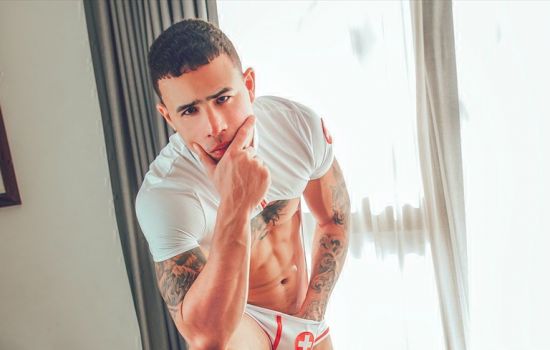 Hectorino Escort Masculino