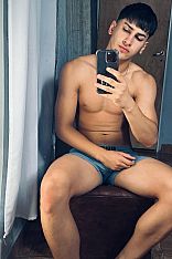 Darian Escort Masculino