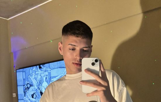 Taiel Escort Masculino