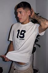 Taiel Acompañante masculino