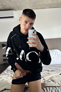 Taiel Escort Masculino