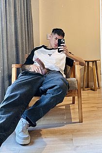 Taiel Escort Masculino