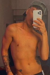 Tiaguito Escort Masculino