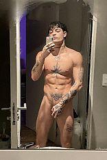 Photo #2 of Exclusive Boy