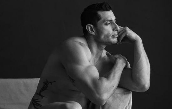 Eliseo Male Escort