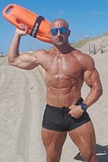 ITALIAN FORCE Escort Masculino