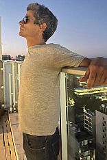 Andy León Male Escort