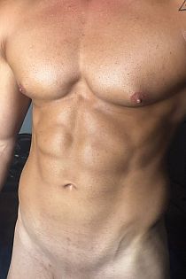 Nacho Fit Masajista masculino