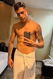 Leo Valor Male Escort