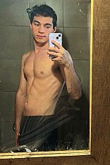 Alex Korsic Escort Masculino