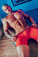 Aquiles Escort Masculino