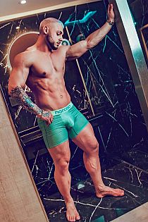 Aquiles Escort Masculino