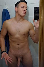 Matías Eze Acompañante masculino