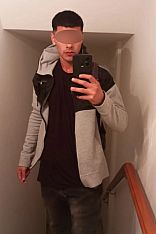 Photo #9 of Aron Fox