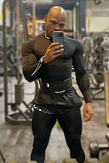 Model Fitness Escort Masculino
