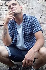 Rocco 20 x 9