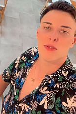 Bastian Escort Masculino